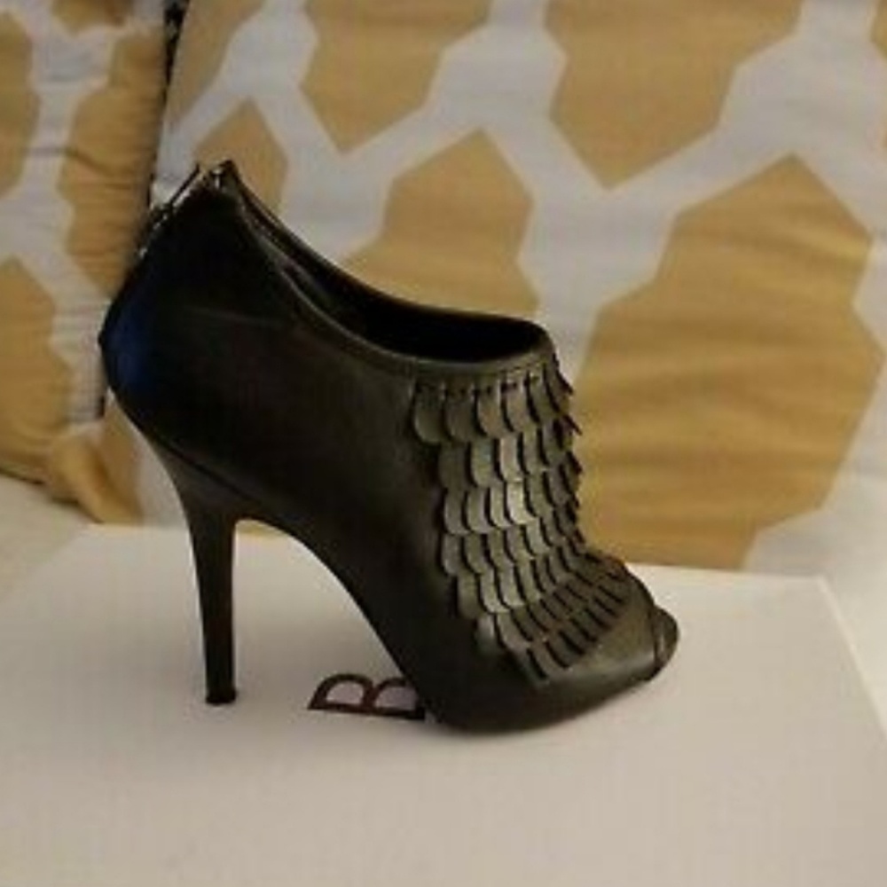 Ruffle style booties